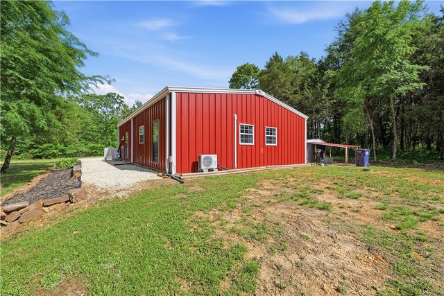 12417 Grants Pass Road, Prairie Grove, AR 72753