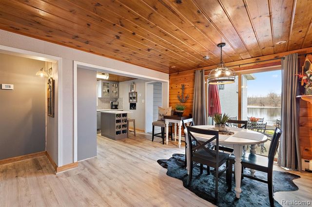 3529 Lakeview Drive, Ortonville, MI 48462