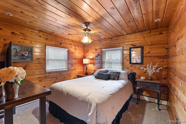 3529 Lakeview Drive, Ortonville, MI 48462