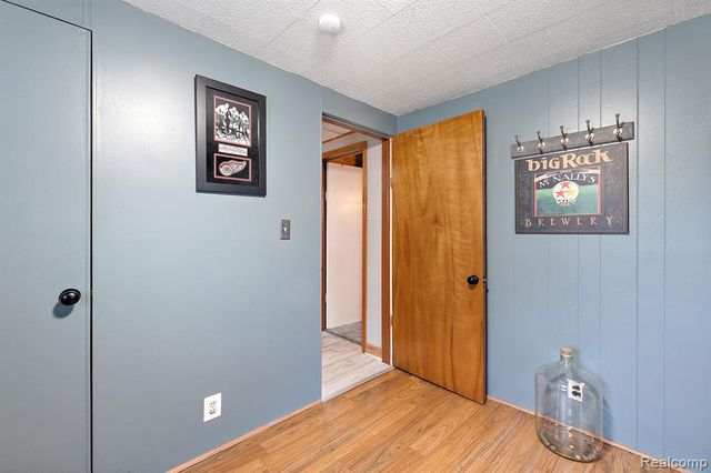 3529 Lakeview Drive, Ortonville, MI 48462