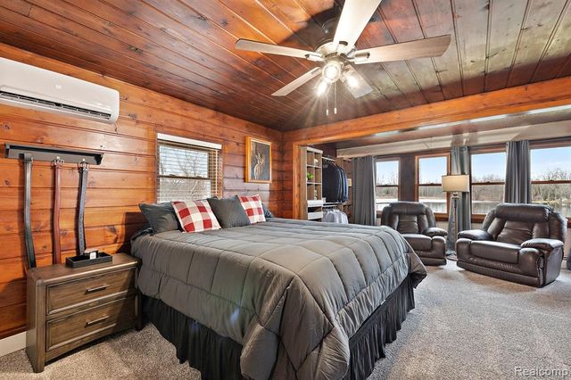 3529 Lakeview Drive, Ortonville, MI 48462