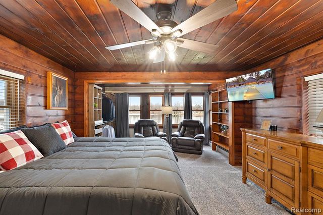 3529 Lakeview Drive, Ortonville, MI 48462