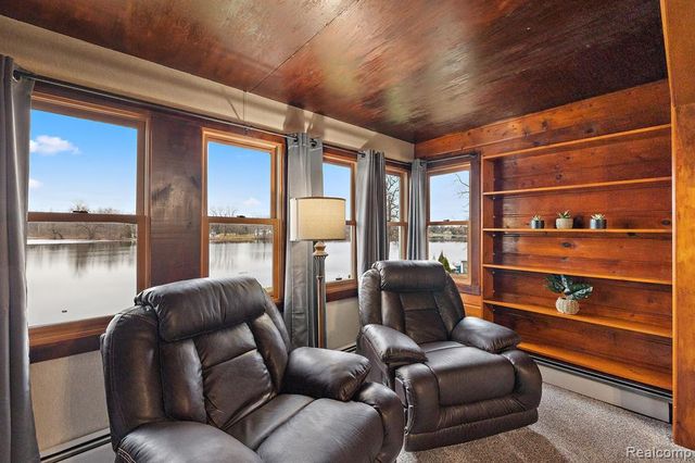 3529 Lakeview Drive, Ortonville, MI 48462