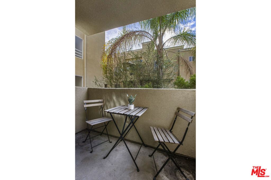 Image 28 of property listing at 6140 Monterey Road 312, Los Angeles, CA 90042