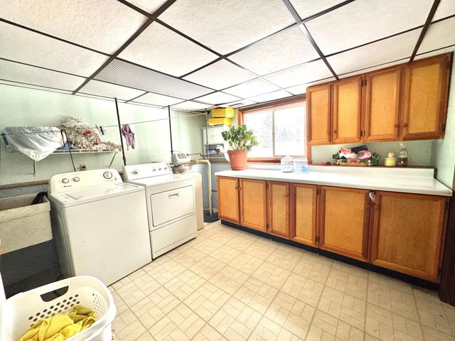 2466 Skillman Avenue E, North Saint Paul, MN 55109