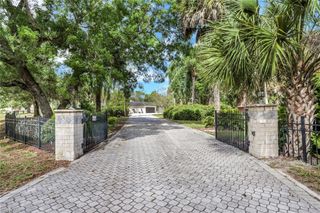 27126 Rue De Paix, Bonita Springs, FL 34135
