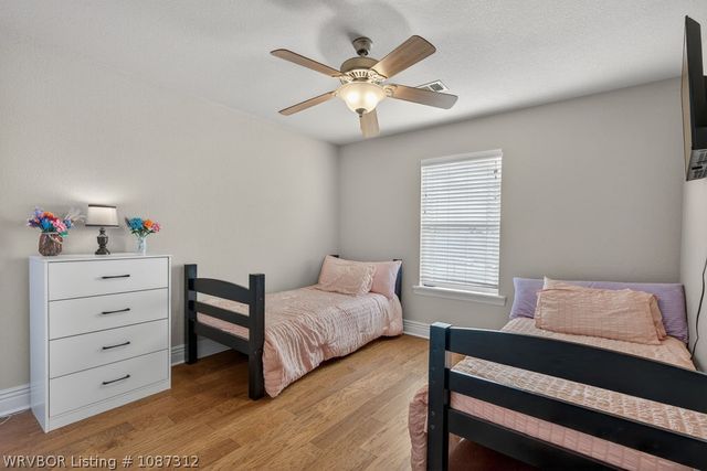 715 Ledanna Drive, Van Buren, AR 72956