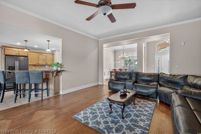 715 Ledanna Drive, Van Buren, AR 72956