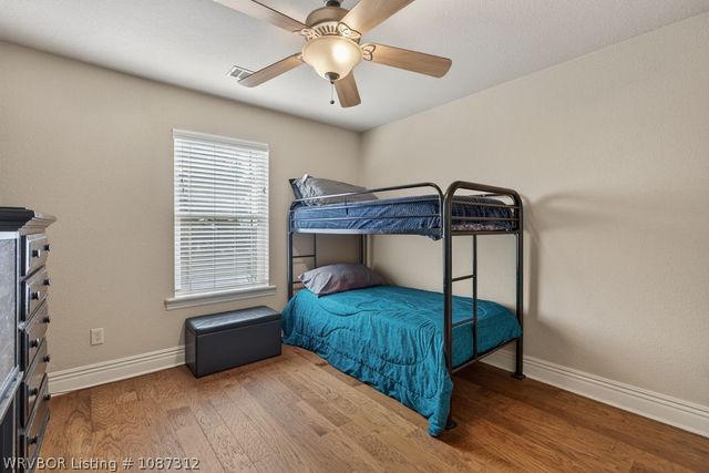 715 Ledanna Drive, Van Buren, AR 72956