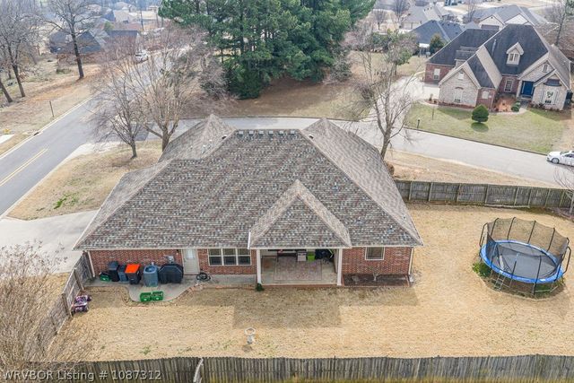 715 Ledanna Drive, Van Buren, AR 72956