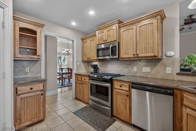 715 Ledanna Drive, Van Buren, AR 72956