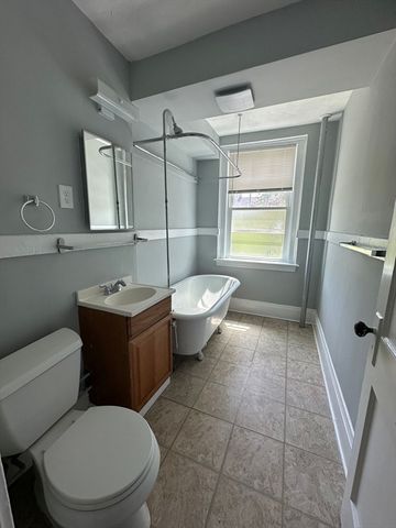 12 Brooks Park 6, Medford, MA 02155