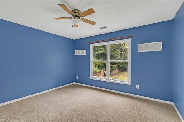 7107 Lord Carrington DR, Gloucester, VA 23061