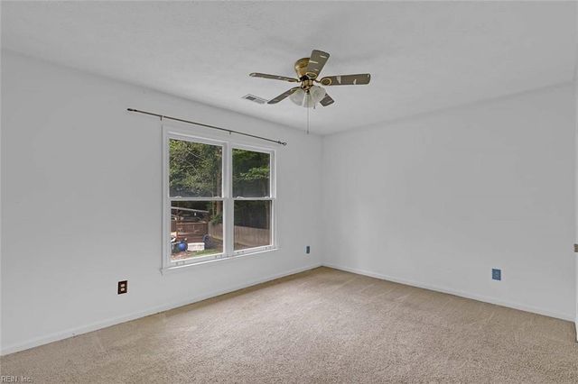 7107 Lord Carrington DR, Gloucester, VA 23061