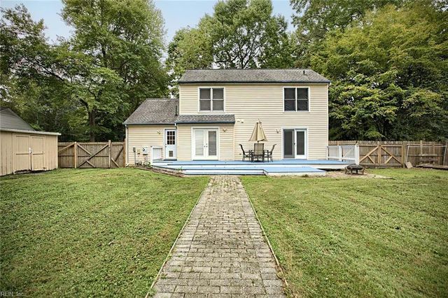 7107 Lord Carrington DR, Gloucester, VA 23061