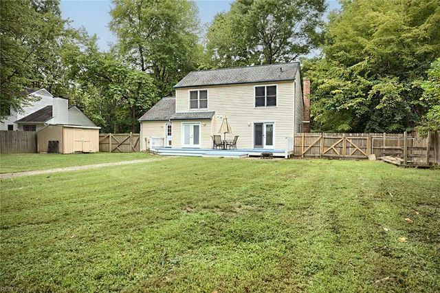 7107 Lord Carrington DR, Gloucester, VA 23061