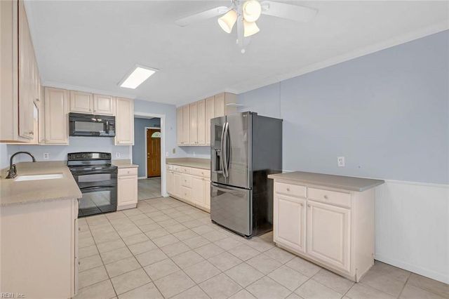 7107 Lord Carrington DR, Gloucester, VA 23061