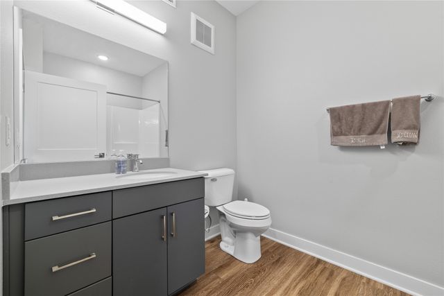 400 SW 7th Street 209, Des Moines, IA 50309