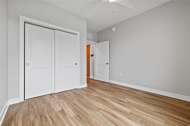 400 SW 7th Street 209, Des Moines, IA 50309