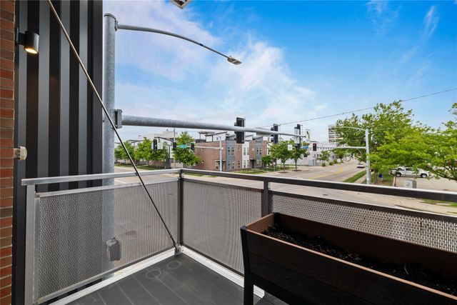 400 SW 7th Street 209, Des Moines, IA 50309