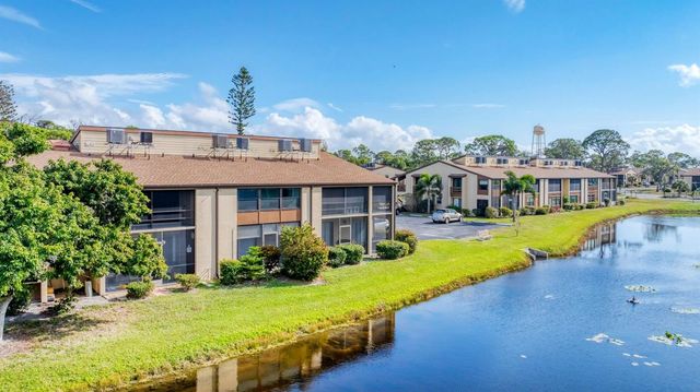 11 QUAILS RUN BOULEVARD 2, Englewood, FL 34223