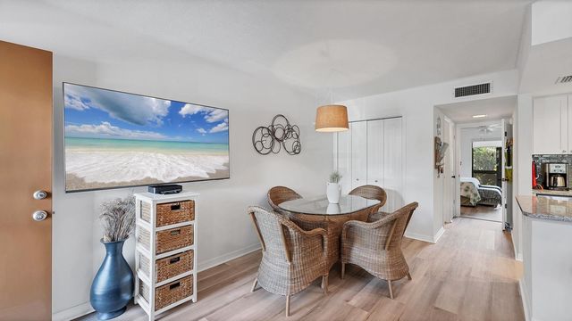 11 QUAILS RUN BOULEVARD 2, Englewood, FL 34223