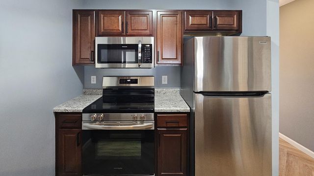 12844 Nicollet Avenue 102, Burnsville, MN 55337