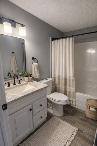 12844 Nicollet Avenue 102, Burnsville, MN 55337