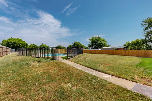 208 Ponderosa Lane, Burleson, TX 76028