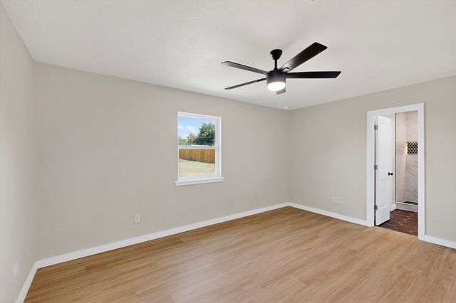 208 Ponderosa Lane, Burleson, TX 76028