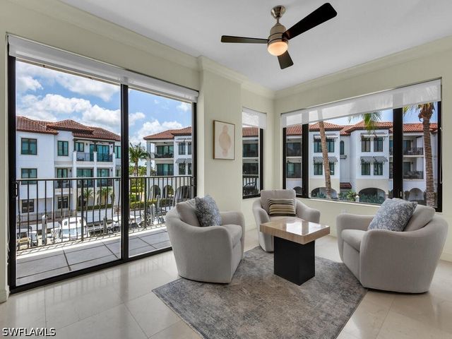1490 5th AVE S 200A, Naples, FL 34102