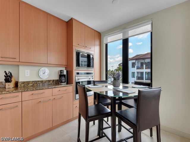 1490 5th AVE S 200A, Naples, FL 34102