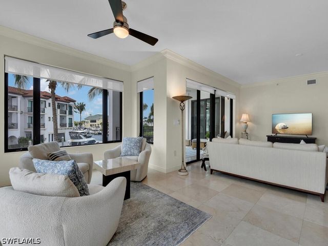 1490 5th AVE S 200A, Naples, FL 34102