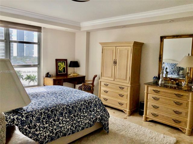 3530 Mystic Pointe Dr 1212, Aventura, FL 33180