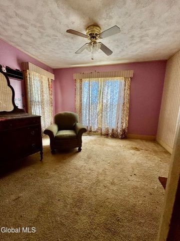 16 Grove Avenue, Glens Falls, NY 12801