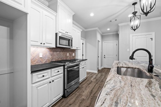 9824 Oak Forest Lane, Sherwood, AR 72120