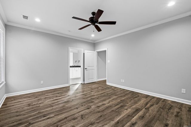 9824 Oak Forest Lane, Sherwood, AR 72120