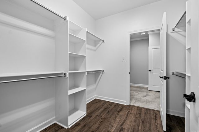 9824 Oak Forest Lane, Sherwood, AR 72120