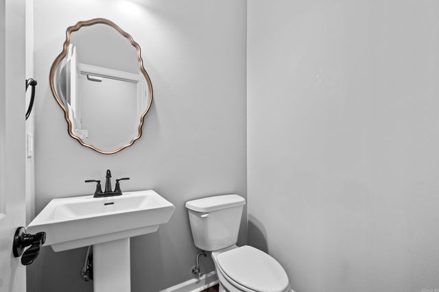 9824 Oak Forest Lane, Sherwood, AR 72120