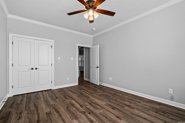 9824 Oak Forest Lane, Sherwood, AR 72120