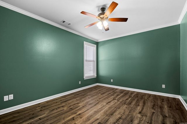 9824 Oak Forest Lane, Sherwood, AR 72120