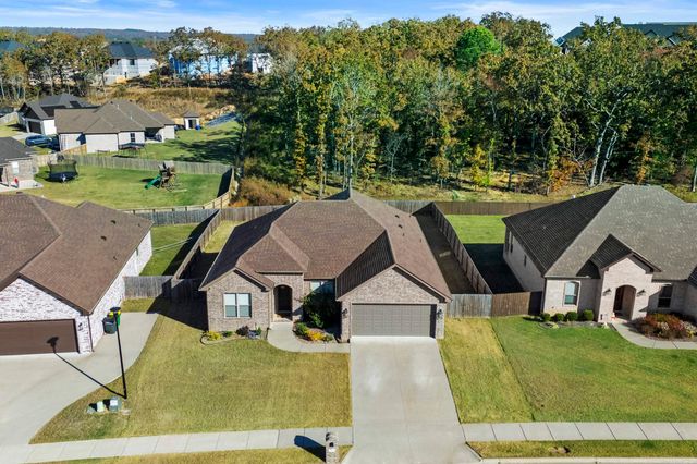 9824 Oak Forest Lane, Sherwood, AR 72120