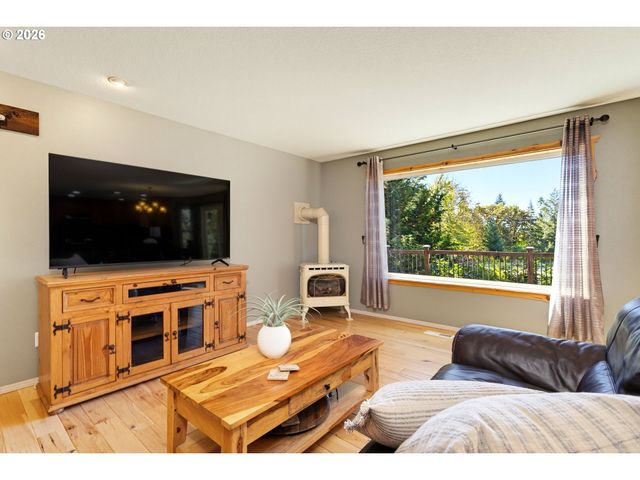 34602 Ne 49TH Pl, La Center, WA 98629