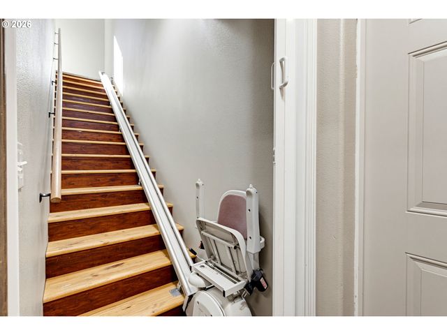 34602 Ne 49TH Pl, La Center, WA 98629
