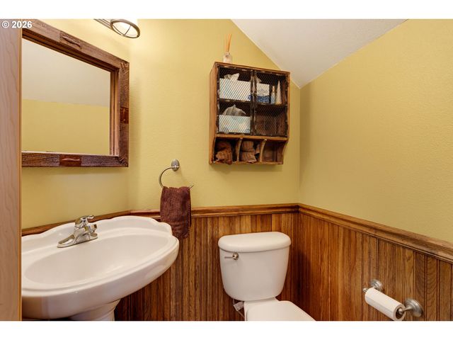 34602 Ne 49TH Pl, La Center, WA 98629
