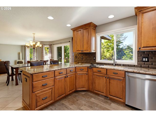 34602 Ne 49TH Pl, La Center, WA 98629