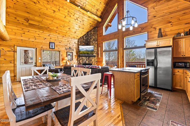 2971 Drue Fox Way, Sevierville, TN 37862
