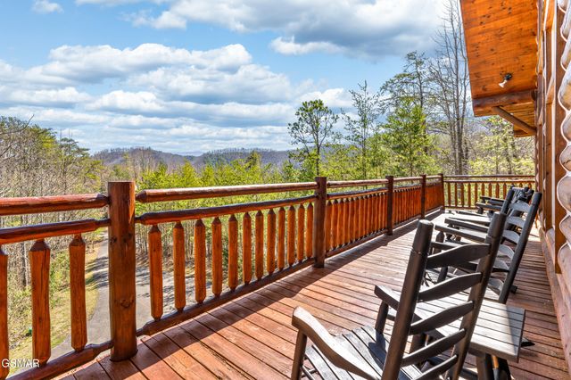 2971 Drue Fox Way, Sevierville, TN 37862