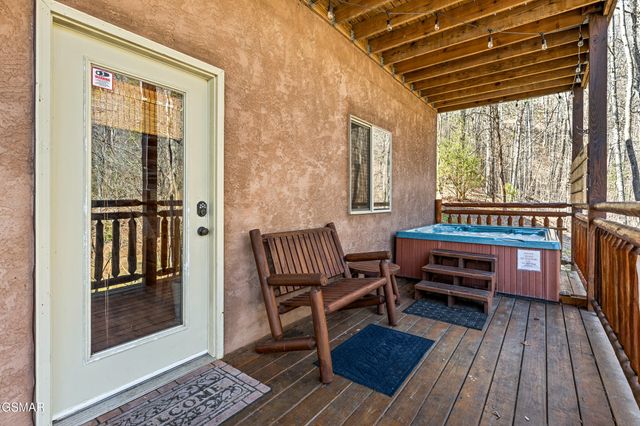 2971 Drue Fox Way, Sevierville, TN 37862