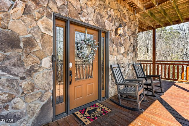 2971 Drue Fox Way, Sevierville, TN 37862